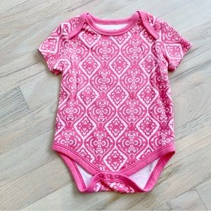 Nautica Onesie | Size: 6-9 Months